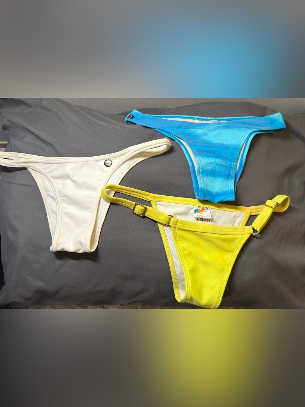 Five Women’s Bikini Bottoms - M sizes get the bundle!! See ALL PHOTOS